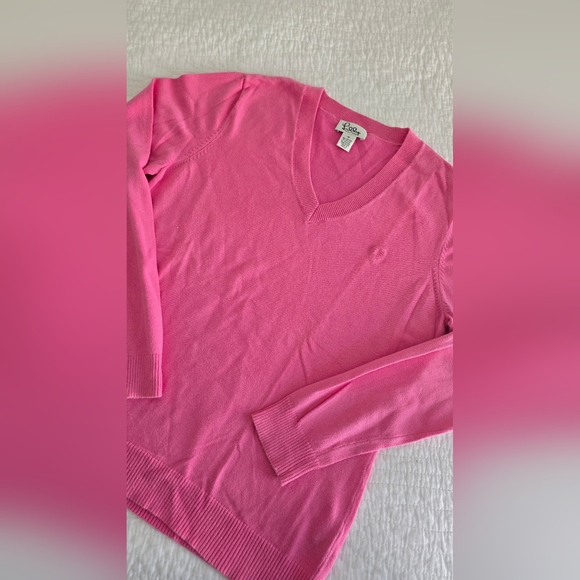LILLY Pulitzer lightweight sweater V neck size Medium - Picture 1 of 5
